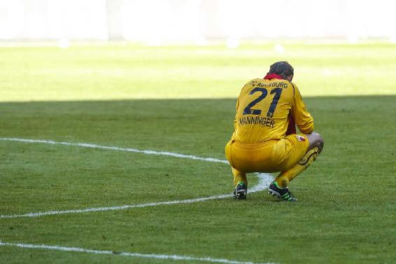 Alexander Manninger Klassenverbleib FC Augsburg Mai 2013